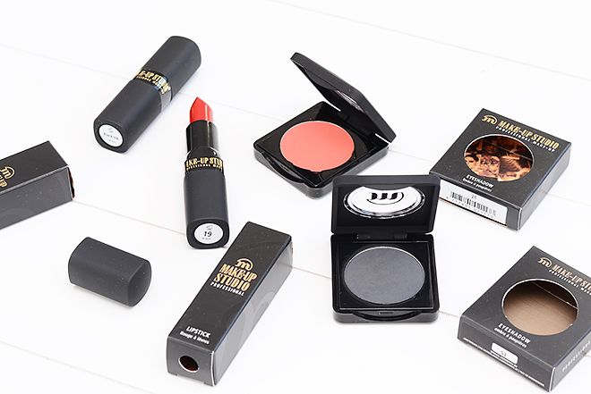 make-up studio halloween zwarte lipstick