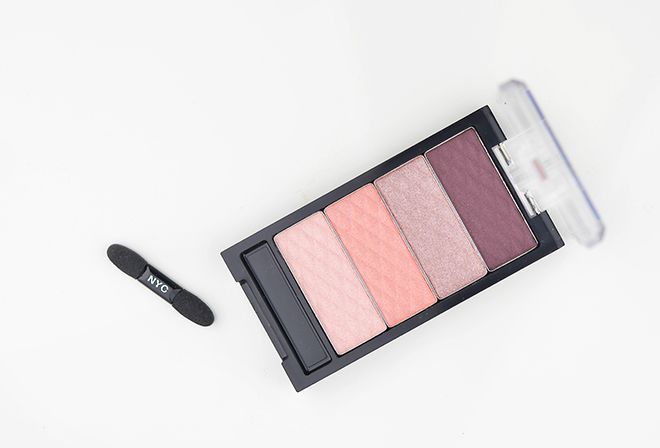 nyc color quattro eyeshadow kiss