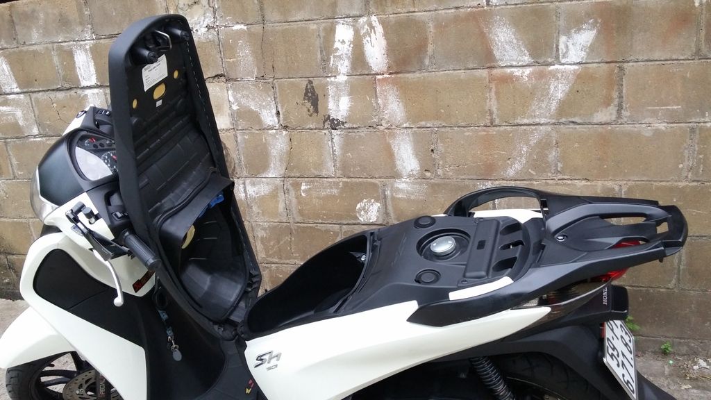 bán xe sh125i việt nam, đời 2013, màu Trắng Sporty , 1 đời chủ , nhìu hình tham khảo - 5