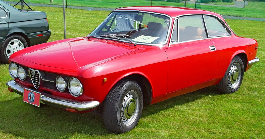 1969-Alfa-Romeo-GT-Veloce-Red-Front-Angle-st_zps6hrd0zah.jpg