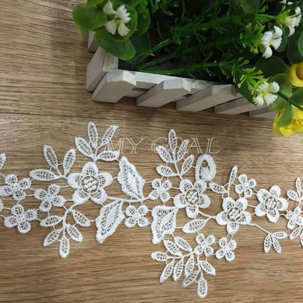 1 Pair Mirror Flower Motif Sewing Applique Fabric Venise Embroidered