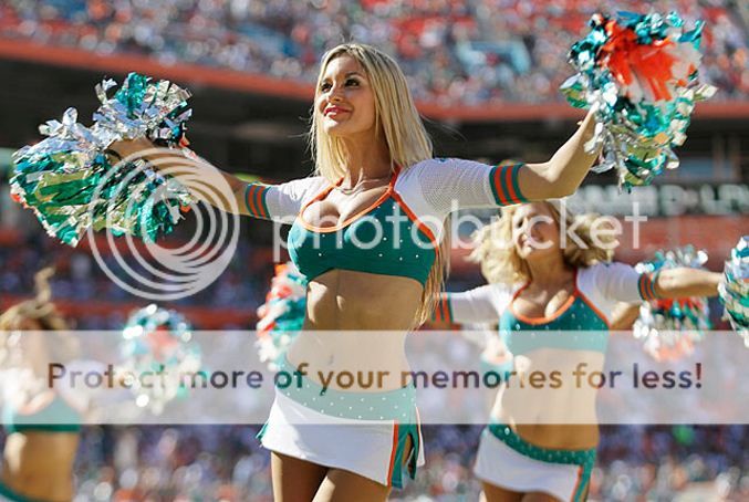 Miami Dolphins - NFL cheerleaders november 2012 / девушки из групп поддержк...